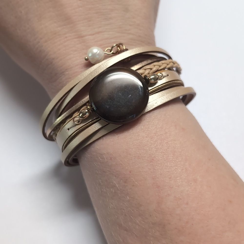 333‎ Multistrand Brown Stone with Pearl Accent Cream Leather Cuff Bracelet